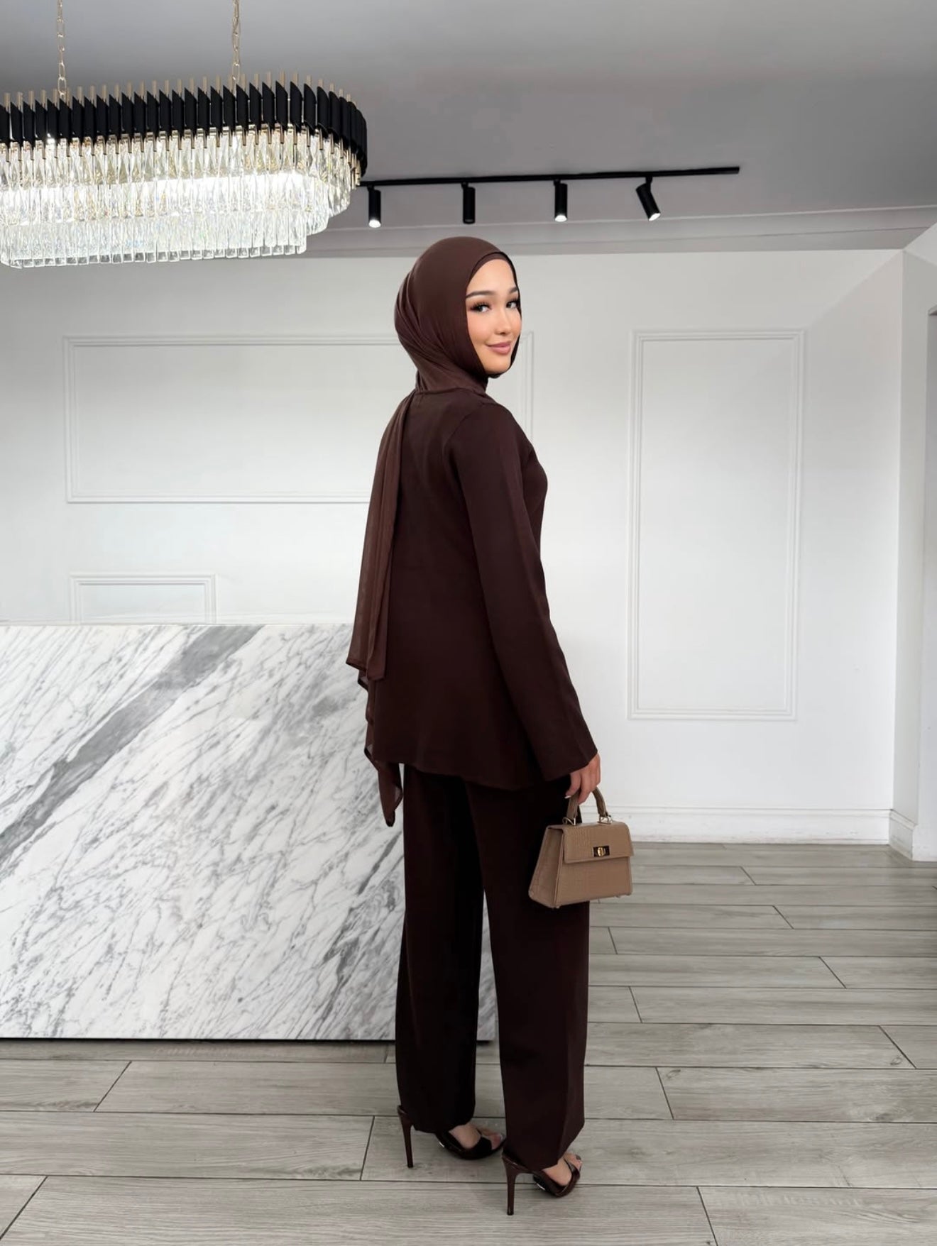 Eva Set Brown