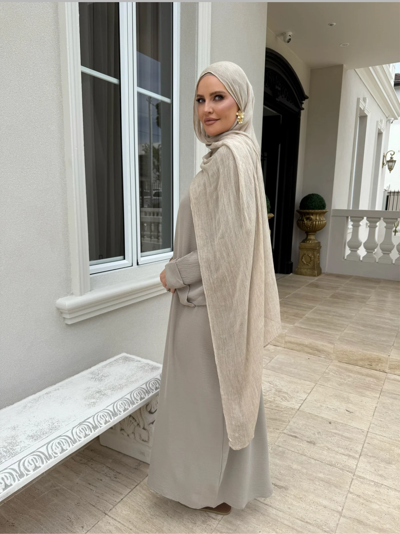 Abaya Stone