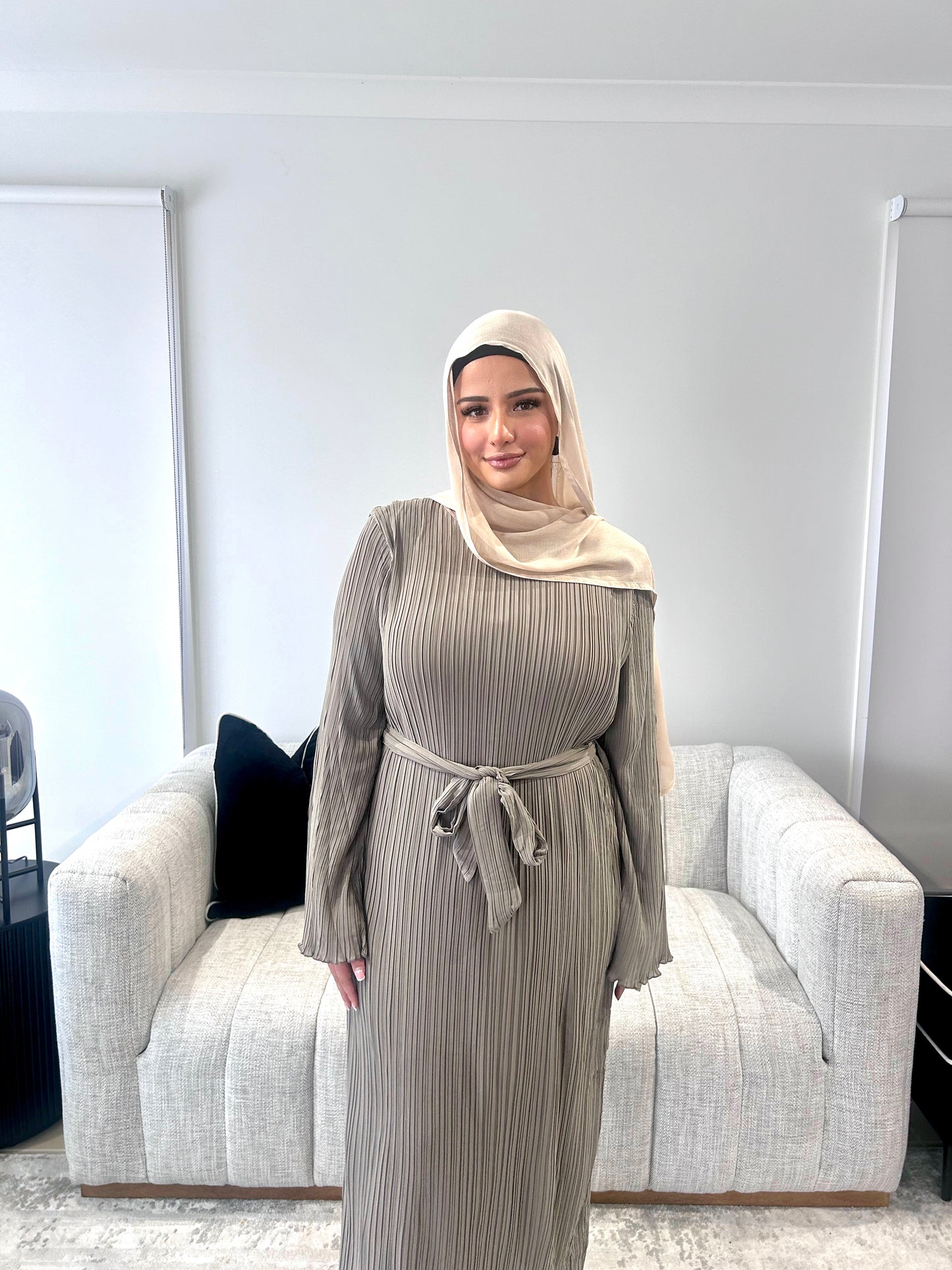 Rea Dress Beige